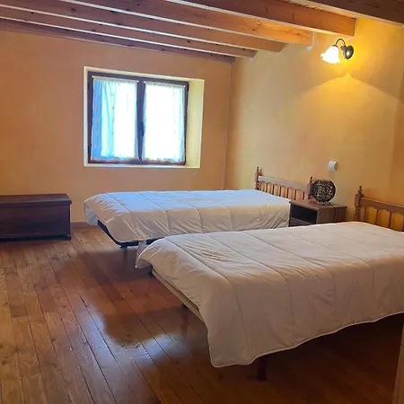 Casa vacanze La Furaca En Aldea Cerca Infiesto